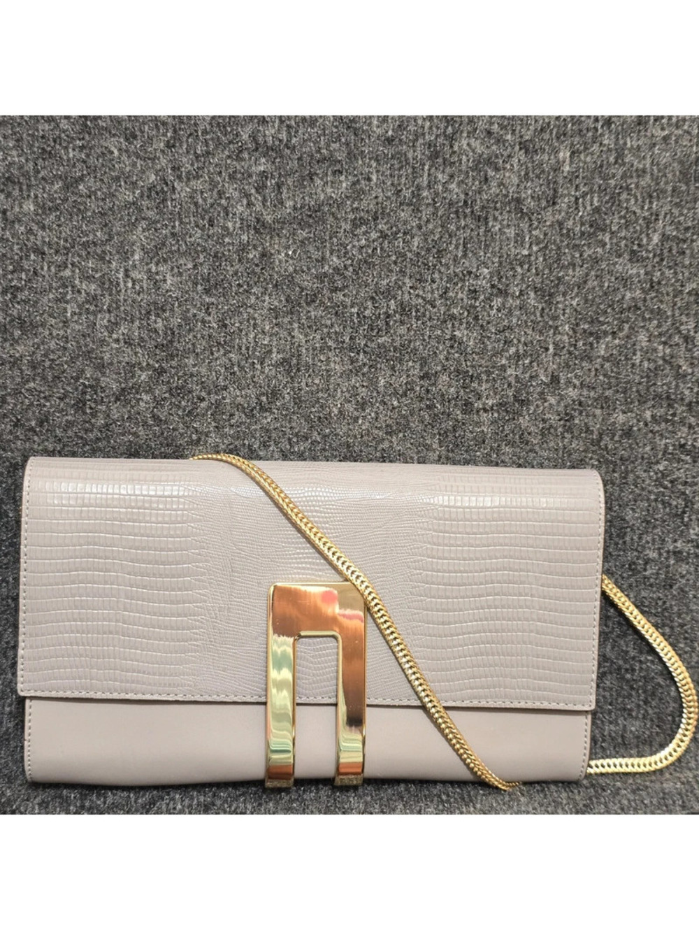 Vince Camuto Grey Leather Crossbody Clutch Bag Lizard Embossed Gold Chain Link